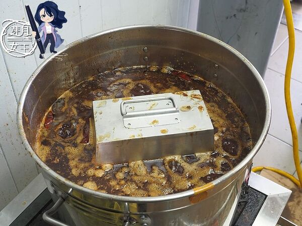 ▲▼追蕾醬香黑鴨中壢店。（圖／部落客民宿女王芽月授權提供）