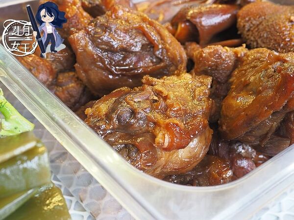 ▲▼追蕾醬香黑鴨中壢店。（圖／部落客民宿女王芽月授權提供）