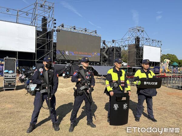 ▲▼ 金門跨年晚會警方強化安全維護部署。(圖／金門縣警察局金城分局提供)