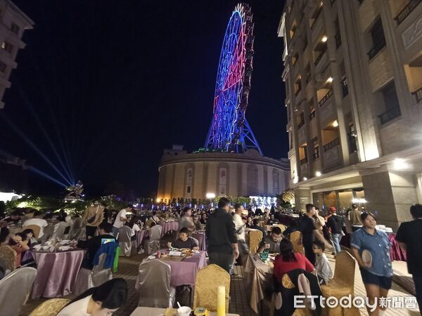 ▲義大天悅飯店星空自助宵夜。（圖／業者提供）