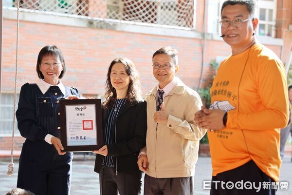 ▲「行動智慧學校」巡迴自10月1日於雲林國小啟航以來，足跡遍及山邊與海角，最終再回到雲林國小圓滿賦歸。（圖／記者游瓊華翻攝）