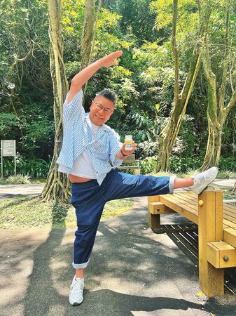 抗癌復出等時機1／沈玉琳健康好轉「笑話連發」！　好友揭他復出時間點