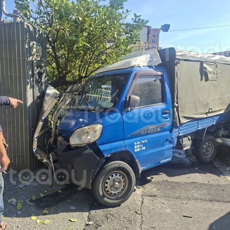 ▲鳳林三路發生一起死亡車禍，一名女騎士傷重不治             。（圖／記者吳奕靖翻攝）