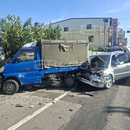 ▲鳳林三路發生一起死亡車禍，一名女騎士傷重不治             。（圖／記者吳奕靖翻攝）