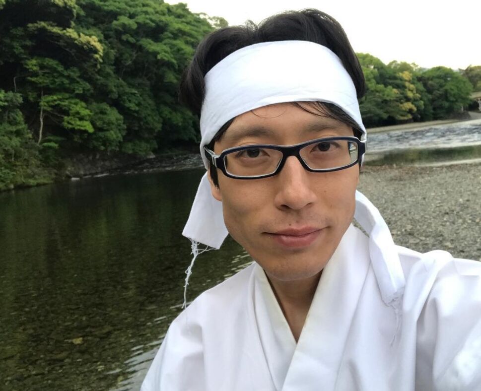 明治天皇玄孫批中共「野蠻國家」:飴與鞭手法用千年