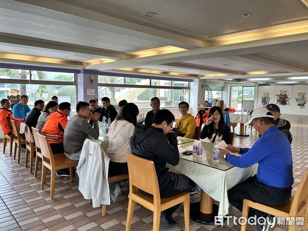 ▲南消七大義消中正中隊於走馬賴農場舉辦2026年新任幹部交接暨共識營，象徵義消精神薪火相傳。（記者林東良翻攝，下同）