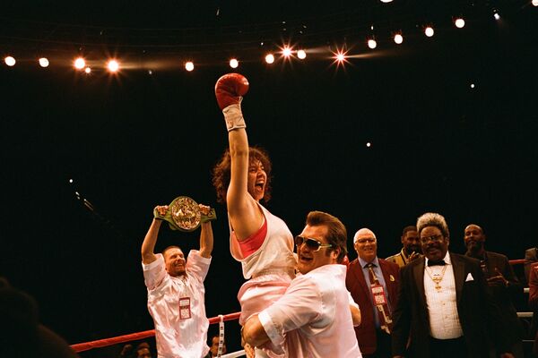 ▲好萊塢「美乳女神」席德妮史威尼（Sydney Sweeney）在《絕地反擊》增重13.6公斤。（圖／車庫娛樂提供）