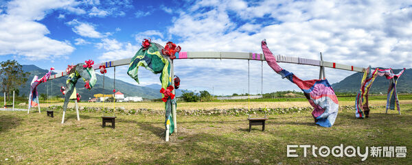 ▲▼阿德與夥伴Vivian利用回收物品加入自然元素在作品中融合交錯，化作一場色彩繽紛的舞蹈。（圖／縱管處提供，下同）