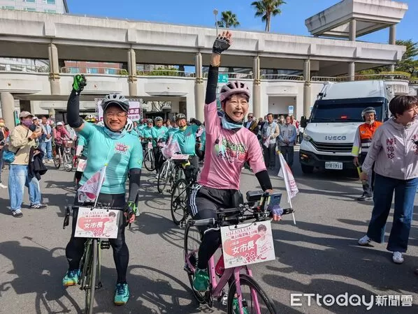 ▲▲立委陳亭妃1日自永華市政中心啟動鐵馬行動，展開11天騎遍台南37區行程。（記者林東良翻攝，下同）