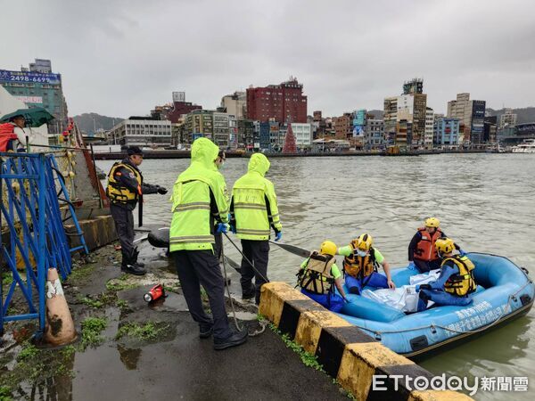 ▲▼基隆市田寮河有女子落水身亡。（圖／記者郭世賢翻攝）