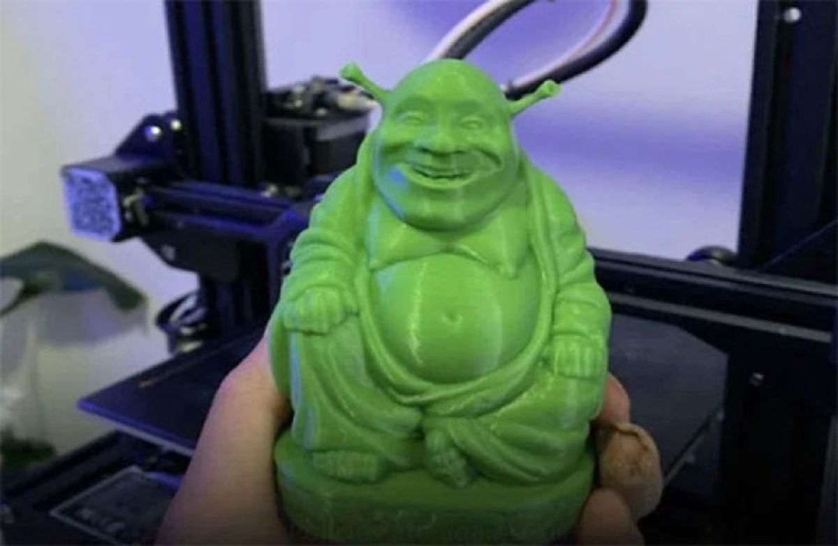 ▲▼女子家中供俸「綠色佛像」膜拜4年　朋友上門驚：這是史瑞克。（圖／翻攝自X）