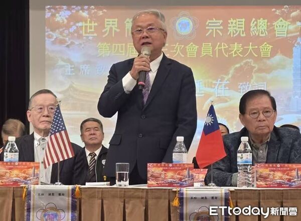 ▲▼ 全球簡氏宗親，對岸代表無法來台，台灣親族代表，用資訊彙整宗親族譜資料          。（圖／世界簡姓宗親總會長簡廷提供）