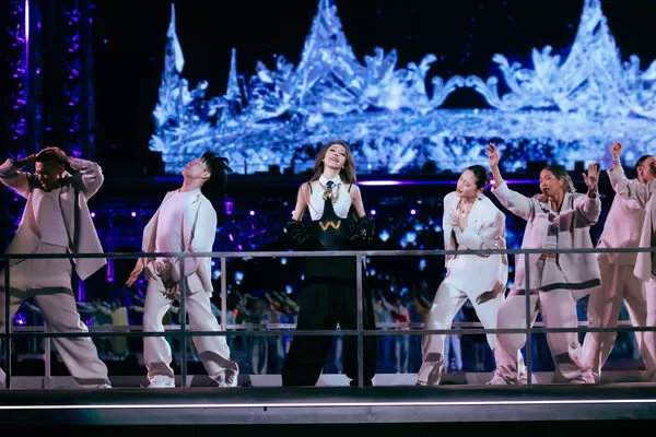 ▲▼ 蕭亞軒Elva再次登上湖南衛視跨年演唱會舞台。（圖／華納音樂提供）