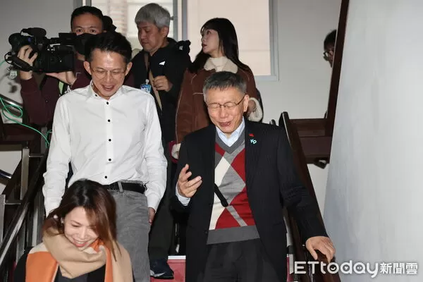 ▲▼ 柯文哲拜會國民黨團,柯文哲,黃國昌 。（圖／記者徐文彬攝）