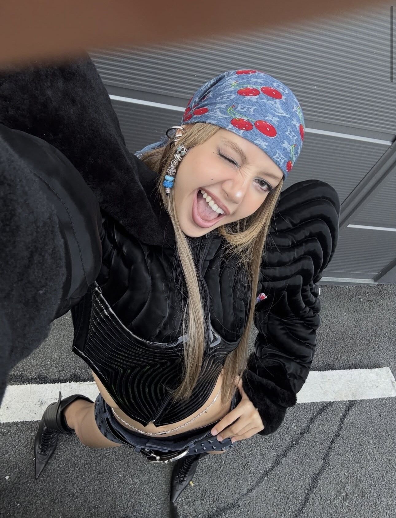 ▲▼ Lisa            。（圖／翻攝IG）