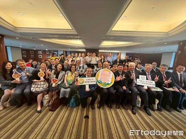 ▲醫療團隊期盼以實際行動，為少子化社會撐起更友善的生養環境。（圖／記者游瓊華翻攝）