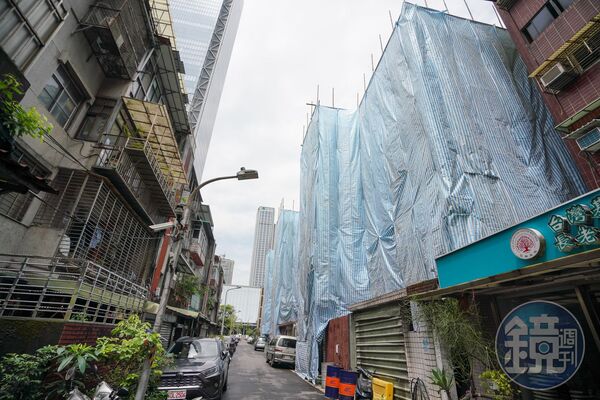 公寓住戶向政府申請「增設電梯」補助，不僅提升生活便利，更是房屋增值的大補丸。