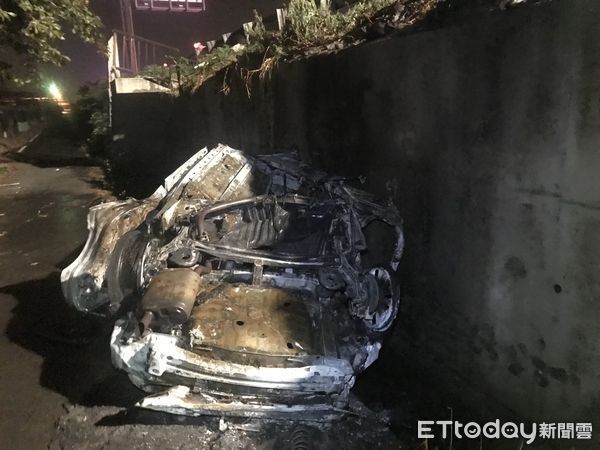 ▲國道發生5車追撞火燒車釀2死。（圖／ETtoday資料圖，翻攝照）