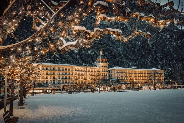 ▲▼少女峰Victoria-Jungfrau Grand Hotel and Spa。（圖／翻攝自Victoria-Jungfrau Grand Hotel & Spa, Interlaken臉書專頁）