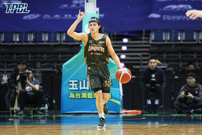 「黑豹+雙高」強勢領銜　克羅馬、馬可攜手挺進上半季最佳5人