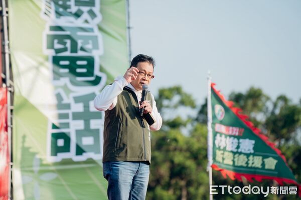 ▲林俊憲於新營舉辦大型造勢活動，現場湧入破萬名溪北鄉親力挺，展現強勁基層動能。（記者林東良翻攝，下同）