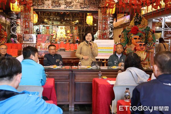 ▲雲縣府6大局處與西螺公所現場討論，逐項盤點大橋公園與周邊建設需求。（圖／記者游瓊華翻攝）