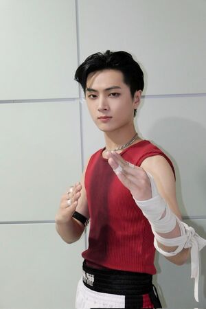 ▲▼Jay (ENHYPEN)　Jake (ENHYPEN)。（圖／翻攝自X／ENHYPEN_members）