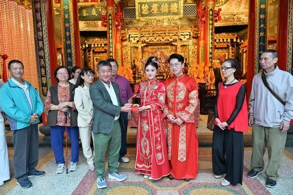▲桃園大廟景福宮首辦聯合婚禮