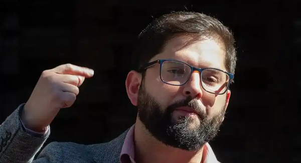 ▲▼  美國軍事行動突襲委內瑞拉，引起多國強烈譴責美國霸權。智利總統博里奇同步發聲，強力譴責美國軍事行動，           。（圖／翻攝 百度）