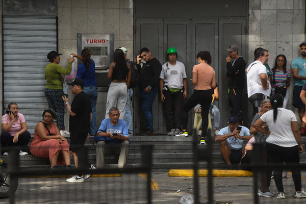 ▲▼   大陸官媒新華社發布委內瑞拉首都卡拉卡斯最新情況、          。（圖／翻攝新華社（馬科斯&middot;薩爾加多攝）