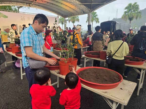 ▲新北推百萬人種百萬樹全民行動。（圖／新北市農業局提供）