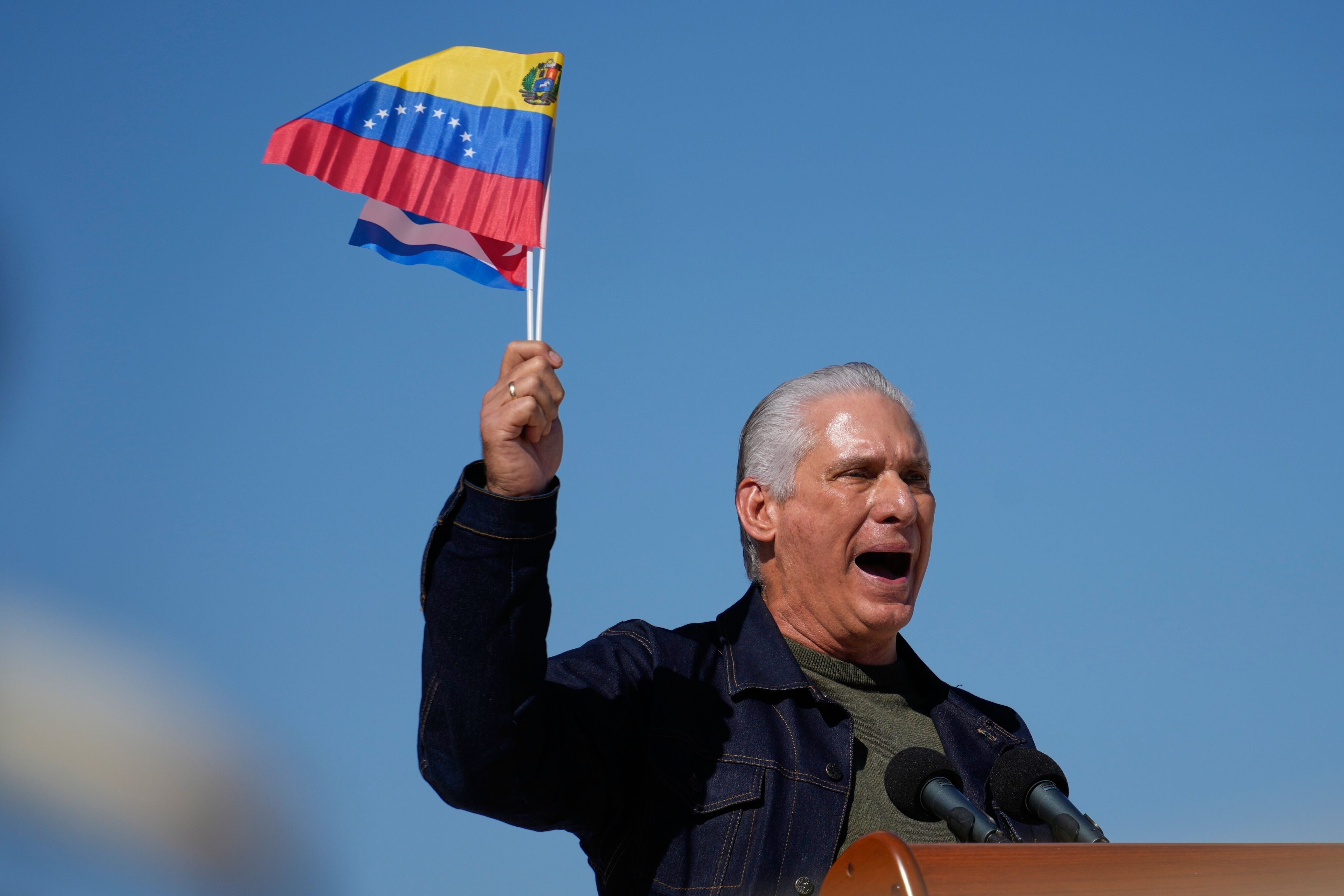 ▲▼古巴總統迪狄亞士-卡奈（Miguel Diaz-Canel）出席聲援委內瑞拉的集會。（圖／達志影像／美聯社）