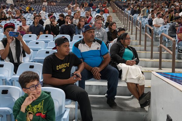 ▲委內瑞拉球迷在卡拉卡斯的紀念球場（Monumental Stadium）觀戰。（圖／達志影像／美聯社）