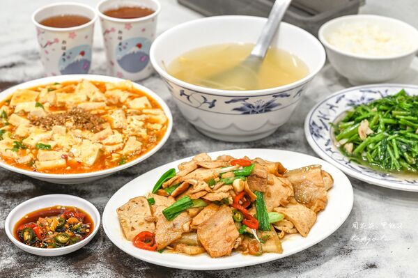 ▲▼50年老字號外省家常菜。（圖／部落客周花花提供）