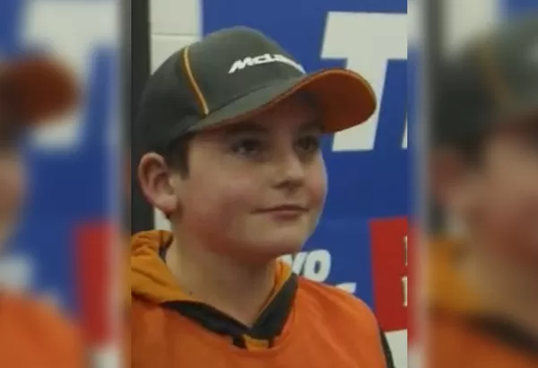 怪風捲空氣城堡10公尺高空　重傷男童4年前倖存「跨年夜身亡」。（圖／翻攝自X）