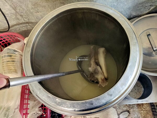 ▲▼40年經驗香港老師傅。（圖／部落客wisely提供）