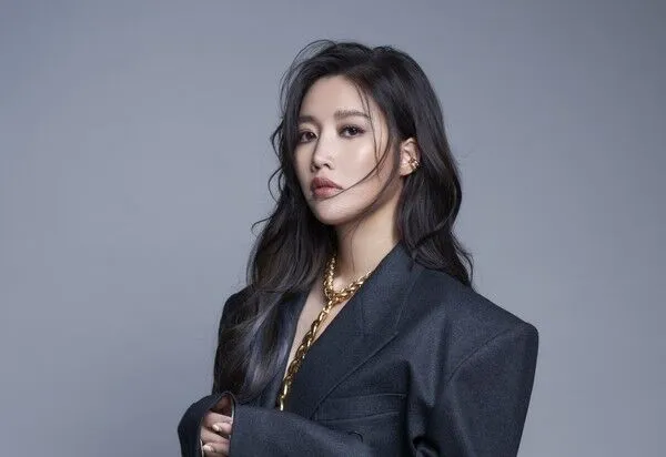 ▲A-Lin飯店唱歌被投訴。（圖／翻攝自Threads）