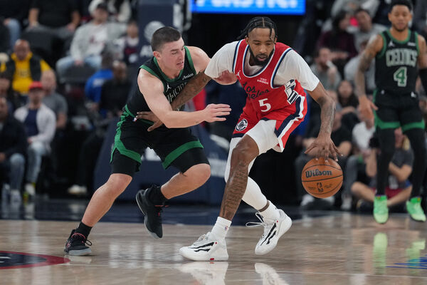 ▲快艇前鋒小瓊斯（Derrick Jones Jr.）遭遇右膝再度內側副韌帶（MCL）二級扭傷，預計將缺席至少6週。（圖／路透）