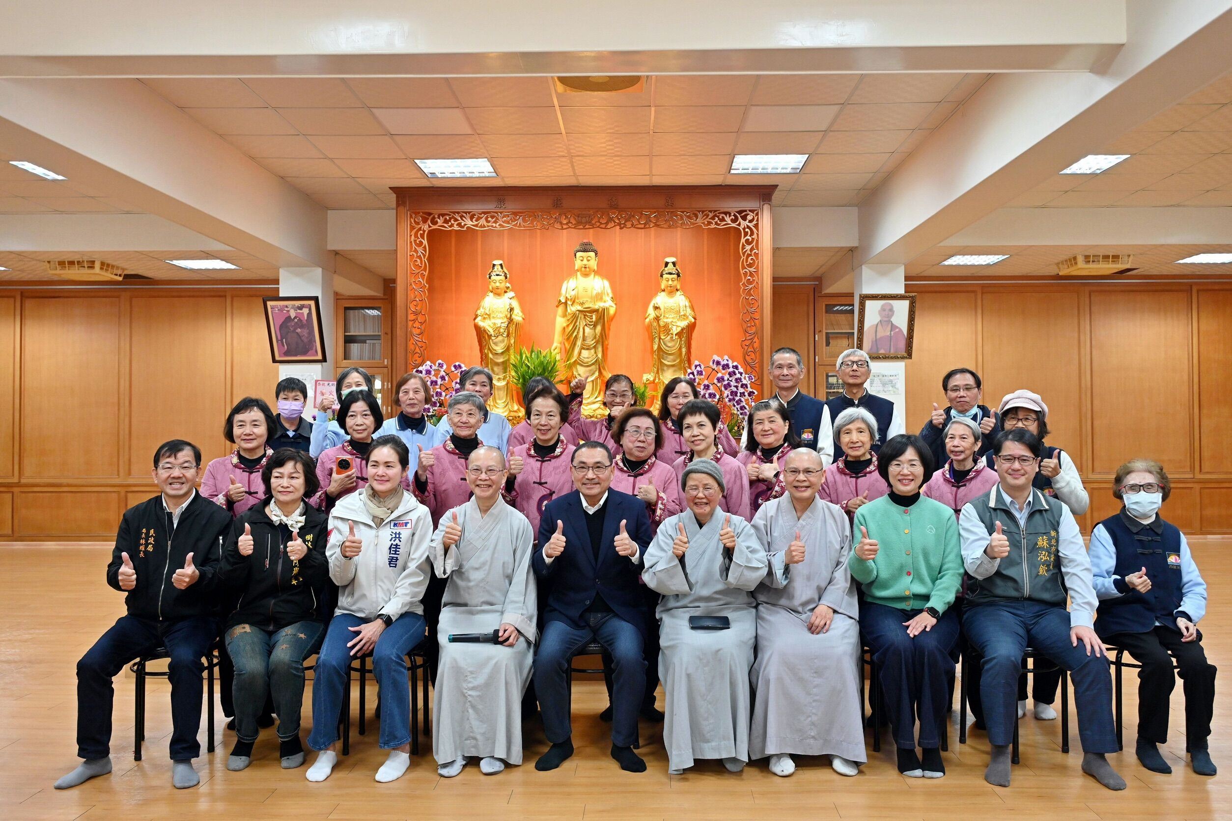 ▲阿彌陀佛聖誕　侯友宜赴樹林參拜。（圖／新北市民政局提供）