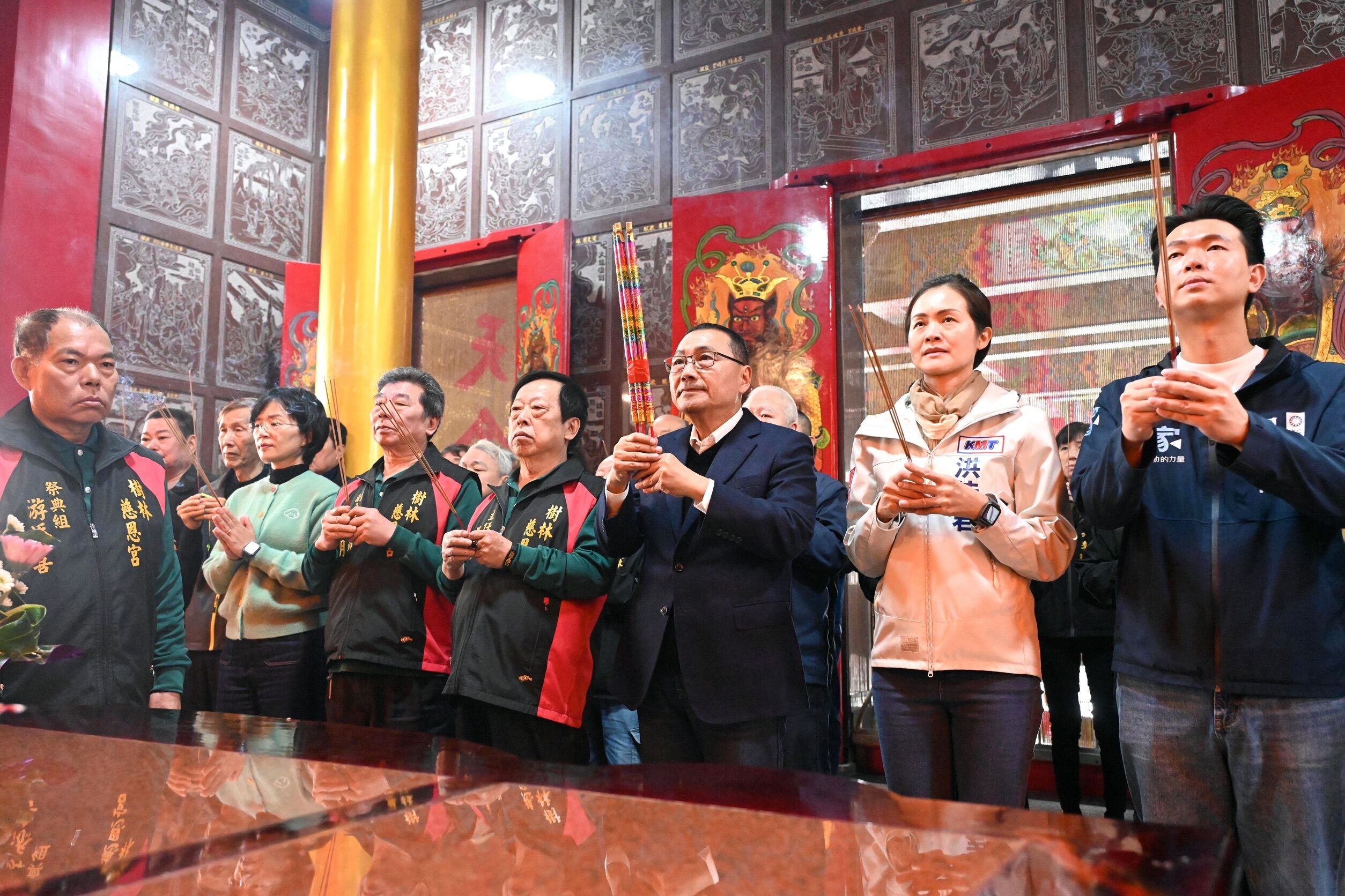 ▲阿彌陀佛聖誕　侯友宜赴樹林參拜。（圖／新北市民政局提供）
