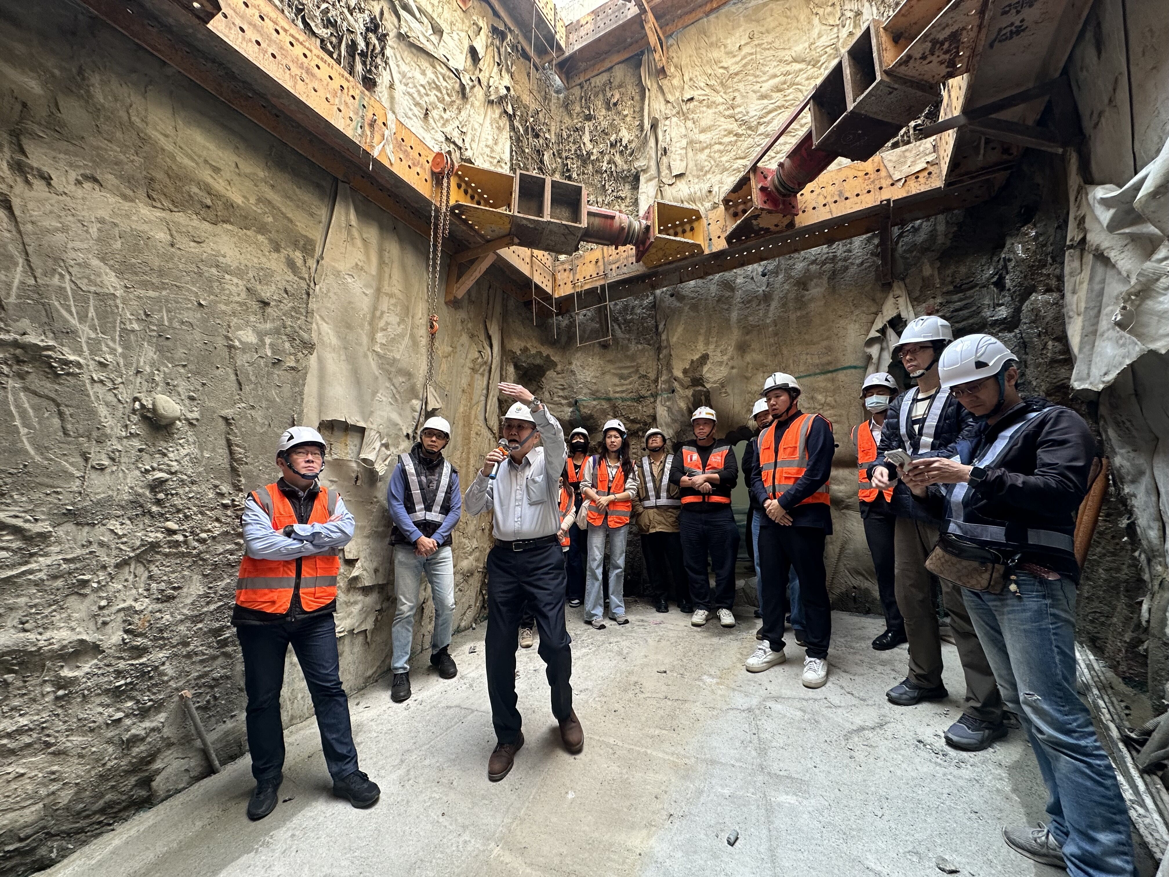 ▲永平國小停車場中繼站清運完成。（圖／新北市交通局提供）