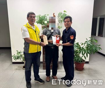 屏東翁喪子又無力安葬　枋寮警集結善款為他撐起希望