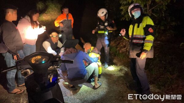 ▲竹山警方於寒夜成功尋回走失長者。（圖／記者高堂堯翻攝）