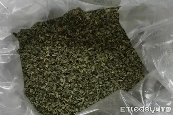 1/6邊境查驗。（圖／食藥署提供）