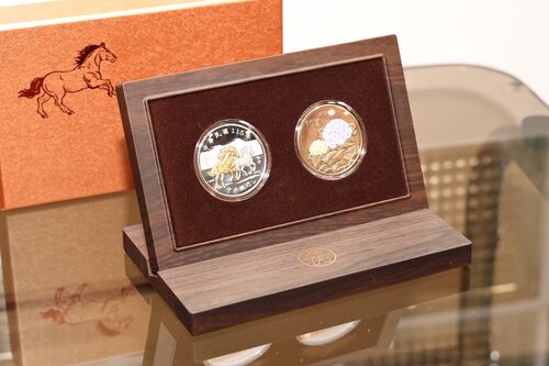 史上最貴！央行馬年套幣「漲3成」衝2450元　首見101煙火