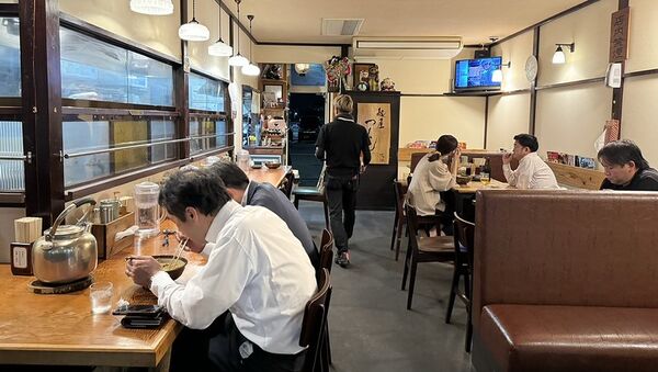 ▲▼「麺屋つくし富山本店」富山市tabelog第一位，札幌すみれ系味噌拉麵。（圖／部落客小虎提供）