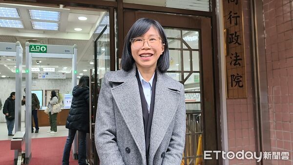 ▲▼女律師林沄蓁與網紅律師呂秋遠未婚生女，提告主張拒墮胎遭違法解僱，求償150萬元，台北地院6日辯論終結，訂於1月30日宣判。（圖／記者黃哲民攝）