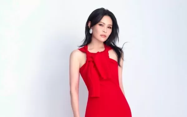 ▲▼ 周蕙首發同名單曲〈走〉。（圖／群石國際提供）