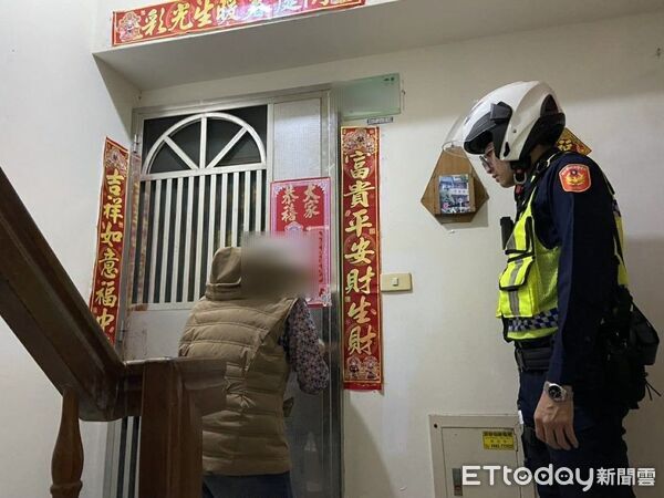 ▲潮州警方貼心協助蕭姓婦人。（圖／記者陳崑福翻攝）