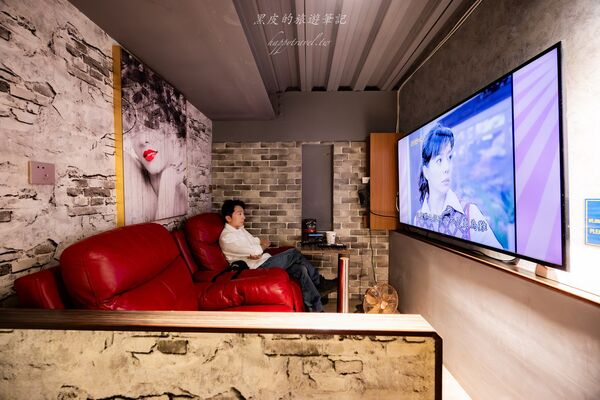 ▲▼墾丁背包客棧推薦「The First墾丁南灣青旅」，獨立的海景陽台900有找太佛心，雙床位海景窗房也只要1100。（圖／部落客黑皮提供）